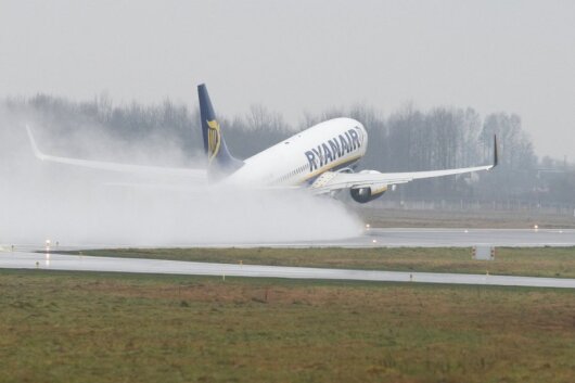 „Ryanair“ mokestis eurais nepadidėjo, bet tenka mokėti daugiau