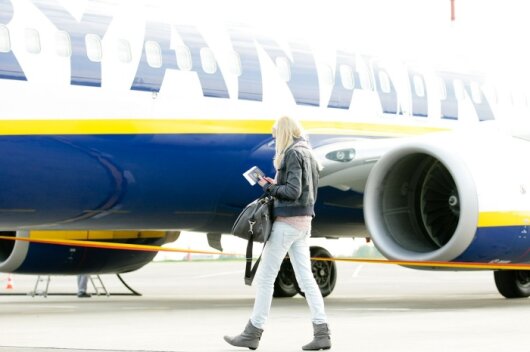 „Ryanair“ trečdaliu mažina skrydžių iš Rygos