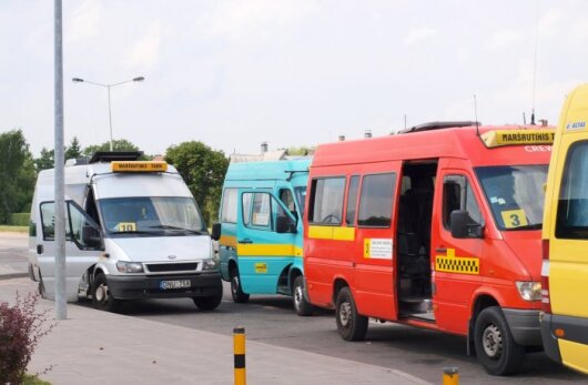 Žada bausti be talonėlio važiuojančius mikroautobusų keleivius