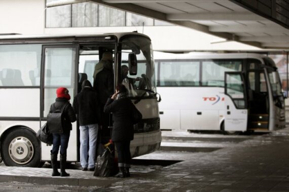 Vežėjai jau prabilo apie brangesnius bilietus