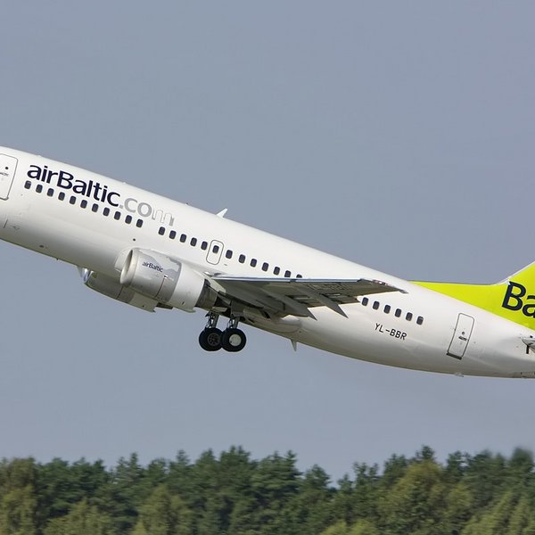 Nuo gegužės 1 d. išaugo „airBaltic“ bagažo mokestis