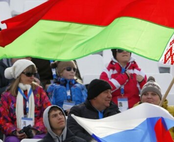 Baltarusiai per Rio parolimpiados atidarymą nori nešti Rusijos vėliavą