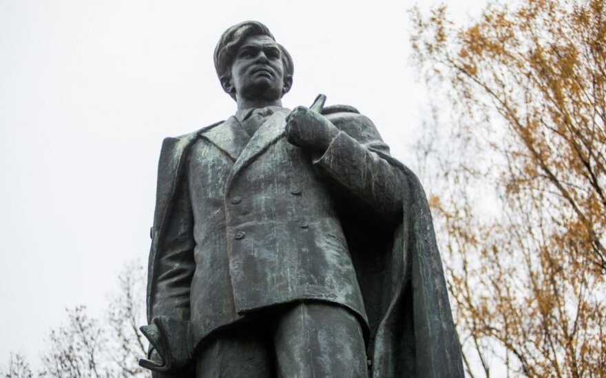 Пятрас Цвирка: в центре Вильнюса стоит памятник не писателю