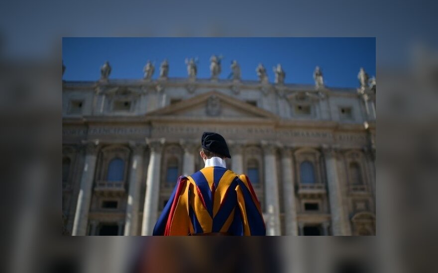 Ватикан рассмотрит вопрос о допуске женщин к сану диакона