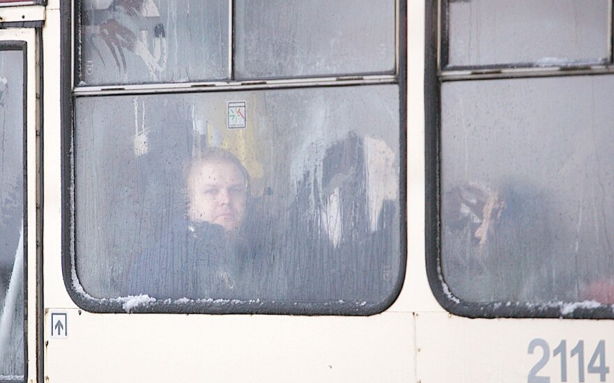 Женщина пожаловалась на холод в троллейбусе