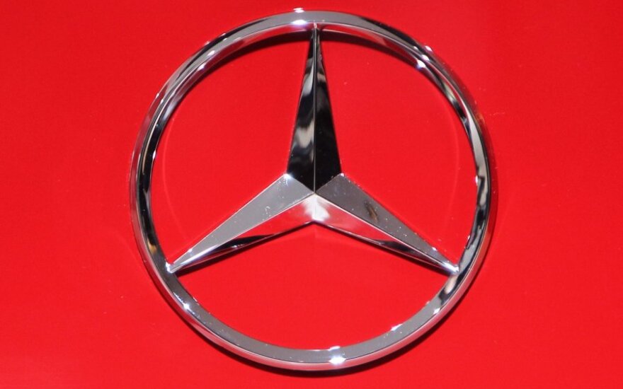 Mercedes-benz хочет сорвать крышу с модели А-класса