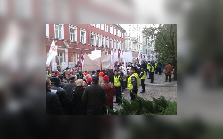 Митинг перед Сеймом Латвии закончился, Ушаков поблагодарил сторонников