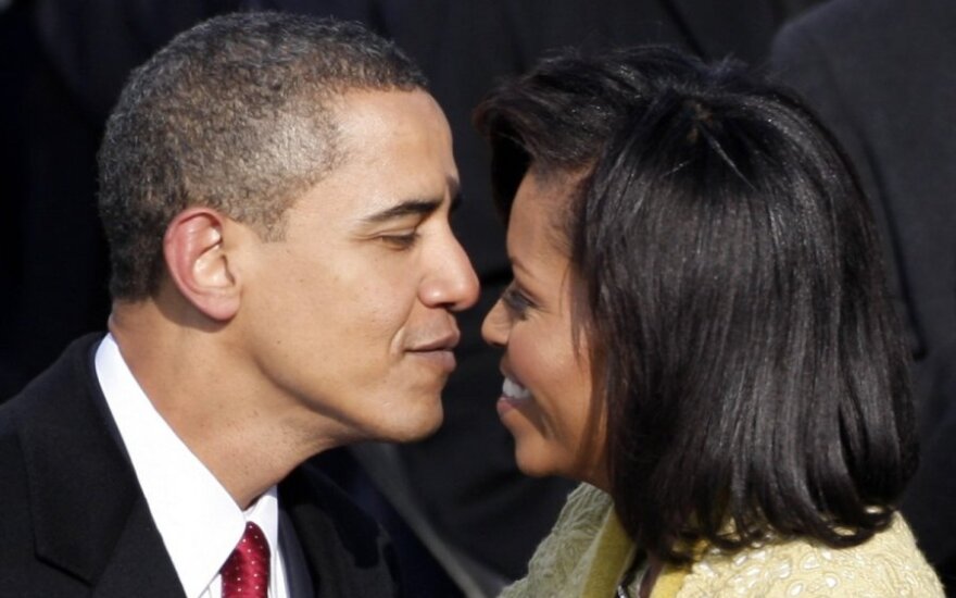 Белый дом не комментирует слухи о разводе Обамы