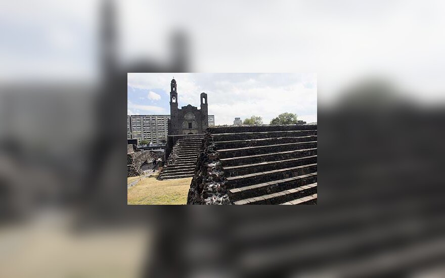 Meksikoje aptikta daugiau nei 800 metų senumo piramidė
