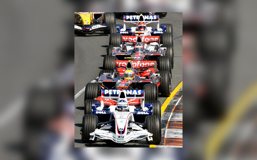 "Formulės-1" bolidai Melburno trasoje