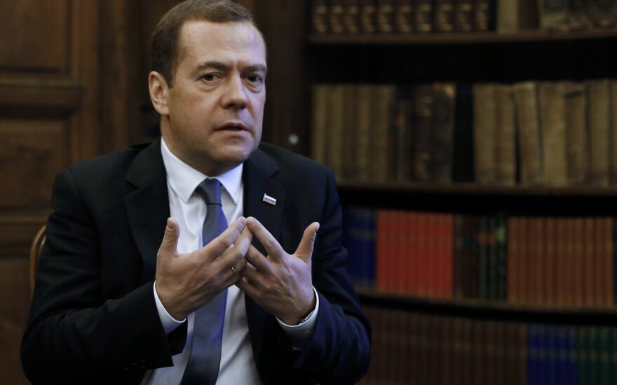 Петиция за отставку Медведева набрала более 150 000 голосов