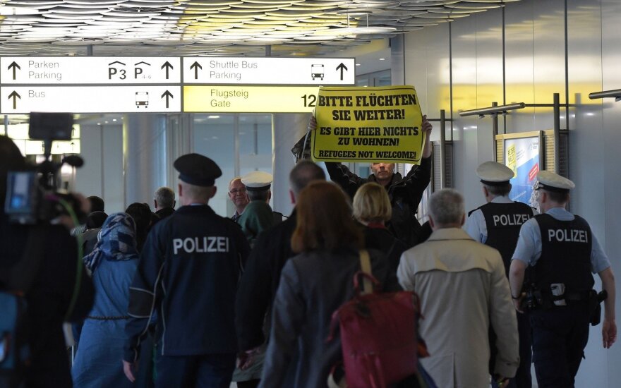 Германия впервые депортирует уроженцев страны