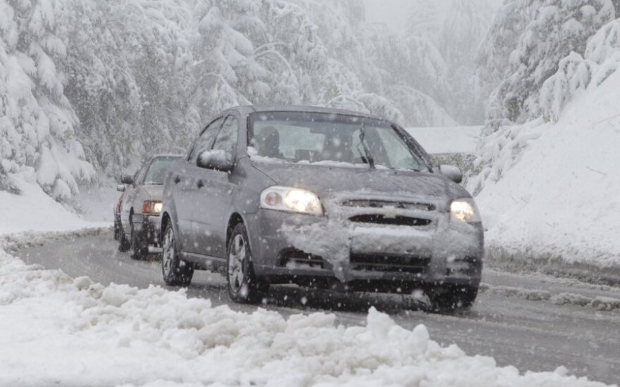 В Боснии после недели рекордно высокой температуры выпал снег