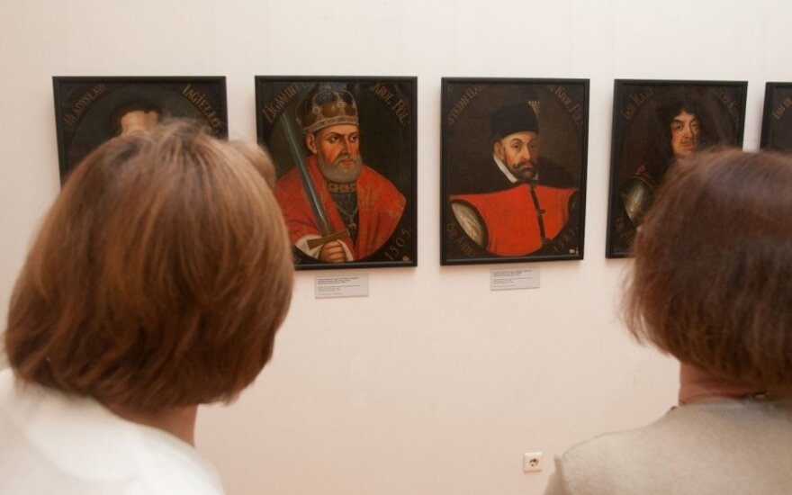Украина привезла в Вильнюс портреты правителей и вельмож ВКЛ