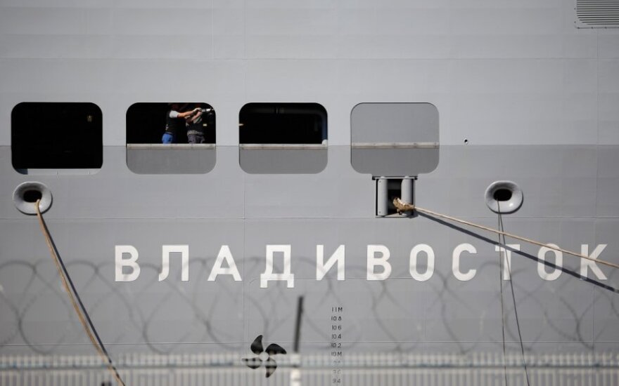 Российских моряков не пускают на уже купленный "Мистраль"