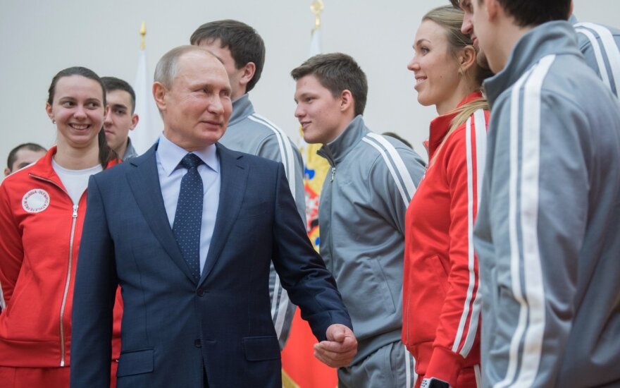 Rusijos prezidentas Vladimiras Putinas išlydi savo šalies atletus į žiemos olimpines žaidynes