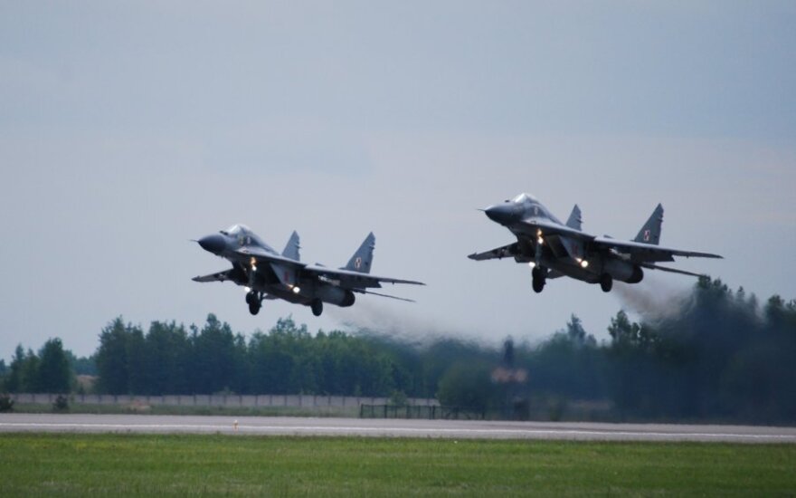 Литва хочет утвердить продолжение миссии воздушной полиции в декларации НАТО