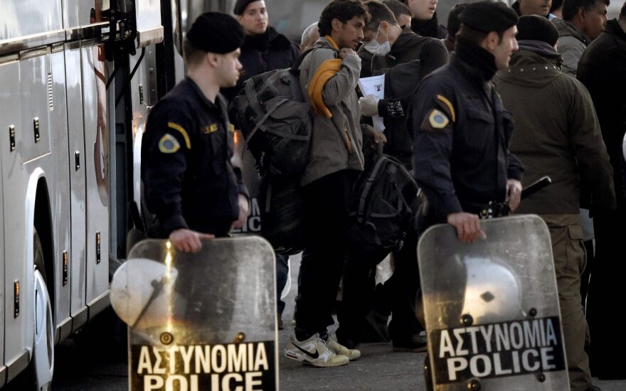 Полиция Греции предотвратила прорыв границы с Македонией
