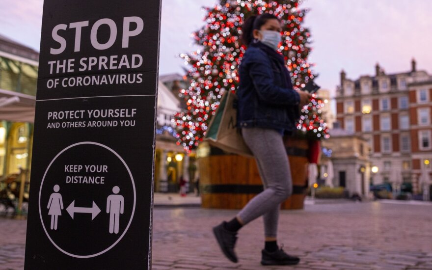 Коронавирус в мире: Англия сократит длительность карантина при въезде