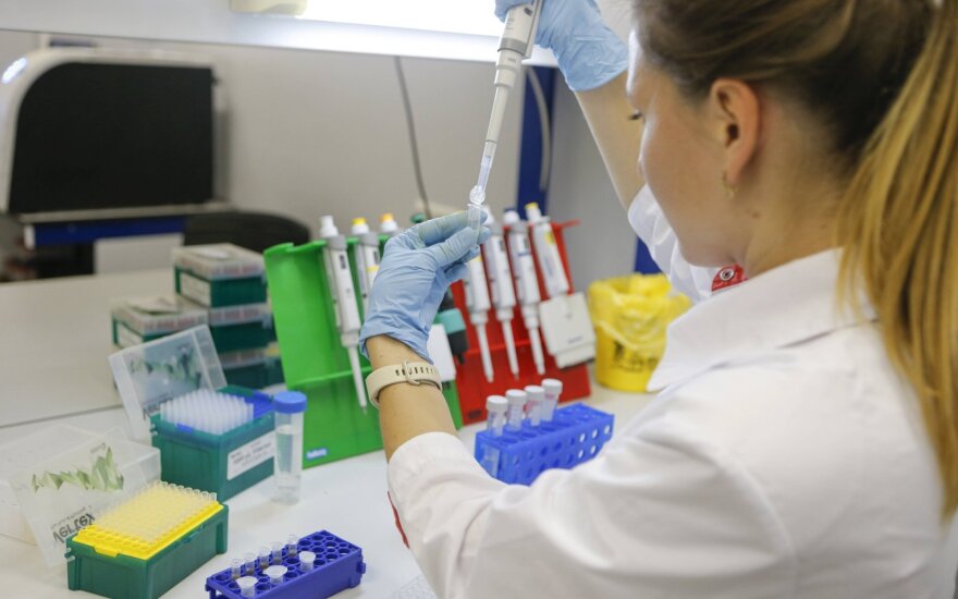 ВОЗ зафиксировала новый суточный рекорд заражений коронавирусом