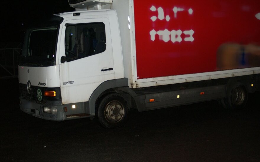 Криминалисты задержали грузовик с контрабандой