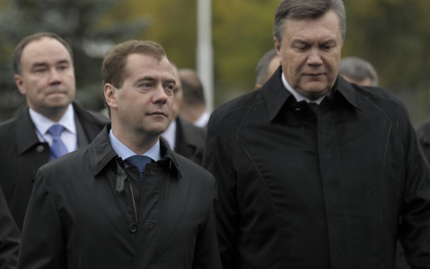 Dmitrijus Medvedevas ir Viktoras Janukovyčius