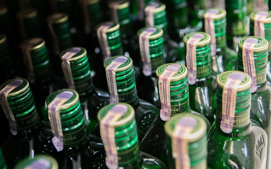 Предприниматели согласны продавать алкоголь из-под прилавка