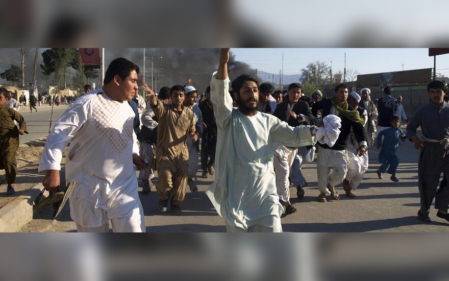 Afganistane per protestus prieš Korano deginimą nužudyti septyni JT darbuotojai