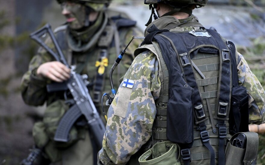 Выученные уроки войны и "тотальная оборона". Как живет армия Финляндии