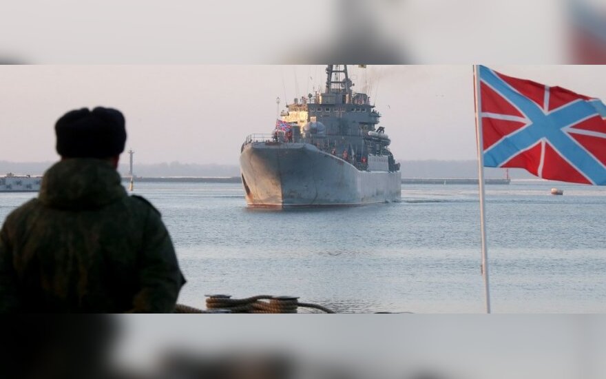 Корабли Балтийского флота РФ моделировали "морской ракетный бой"