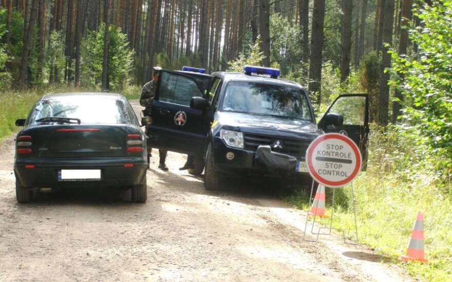 В четверг утром в Вильнюсе пограничники выстрелами остановили контрабандистов
