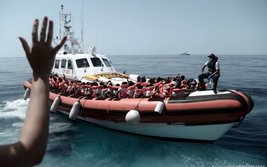 В Ла-Манше перехватили пять лодок с 40 мигрантами