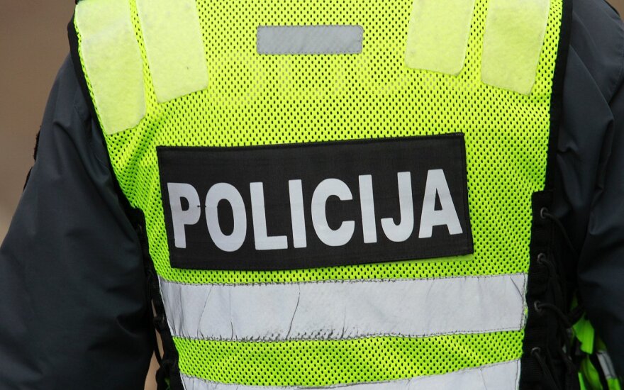 В Каунасе полиция задержала агрессивную пенсионерку
