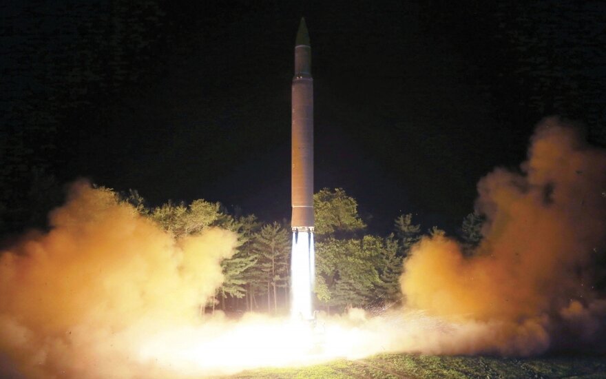 Северная Корея выпустила ракету, пролетевшую над Японией