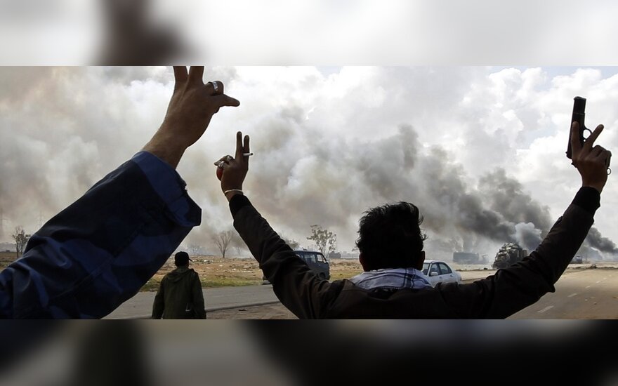 Ливийская оппозиция начинает экспорт нефти