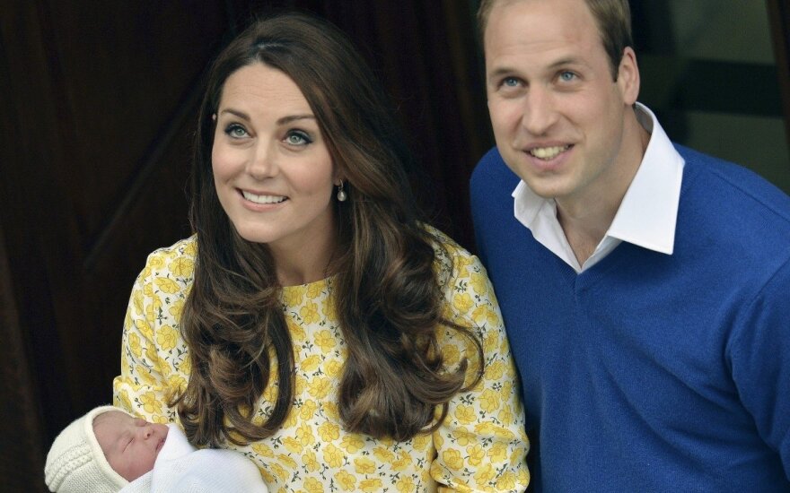 Princas Williamas ir Kate Middleton su dukrele