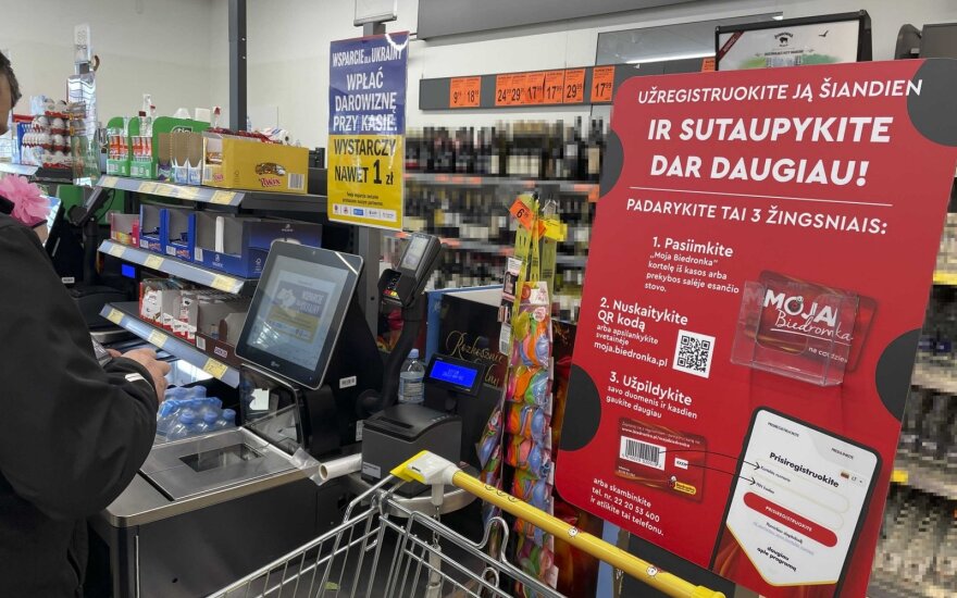 Все больше литовцев ездит за покупками в Польшу, но литовские торговцы на нехватку покупателей не жалуются
