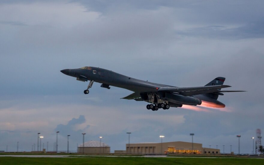 JAV bombonešis B-1B