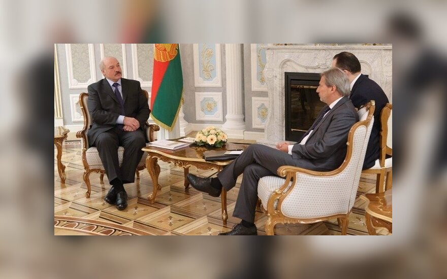 Обозреватель: зависимость Лукашенко от российского фактора почти абсолютна