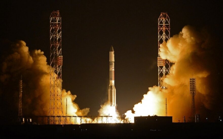 Startuoja raketa "Proton-M" su Meksikos ryšių palydovu