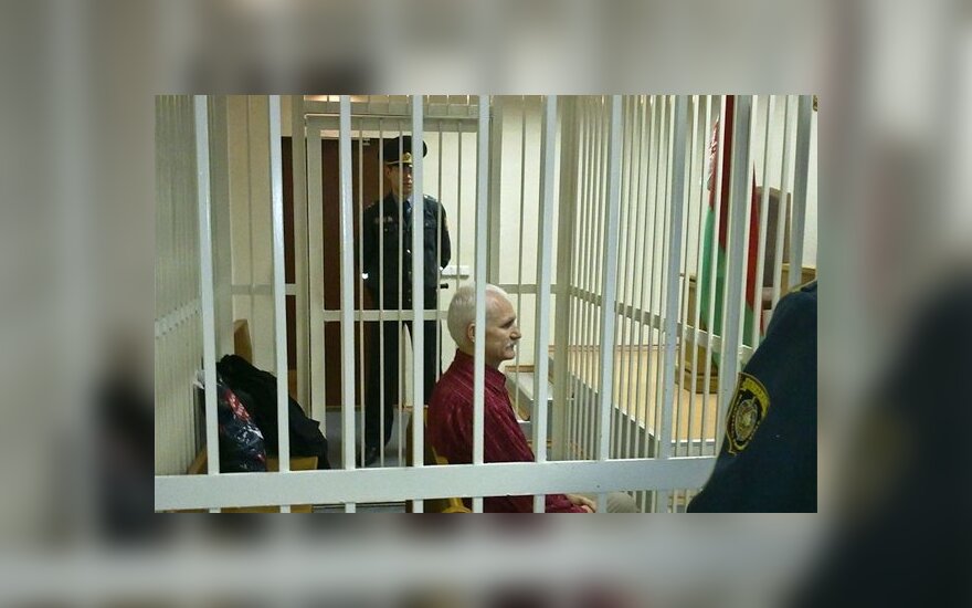 За контакты с Беляцким других заключенных сажают в СИЗО