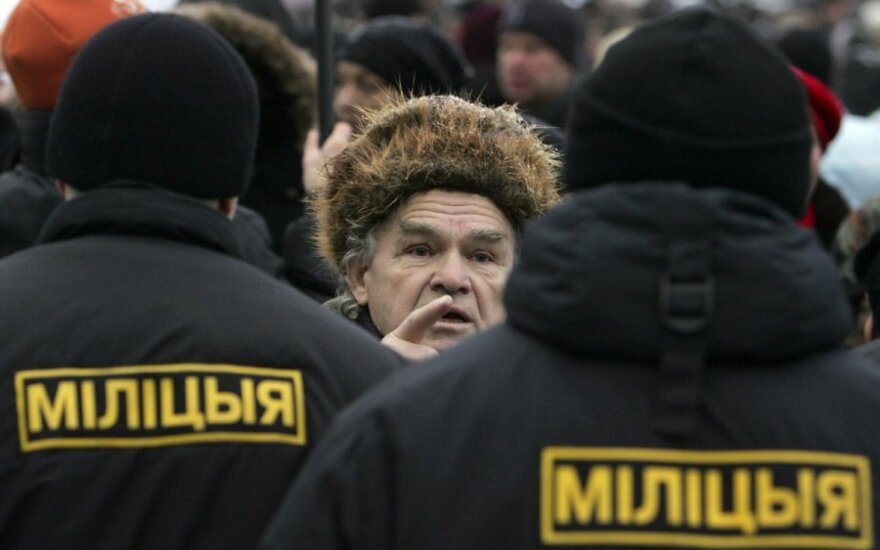 Правозащитники сообщили о задержании 17 человек в Беларуси по обвинению в "массовых беспорядках"