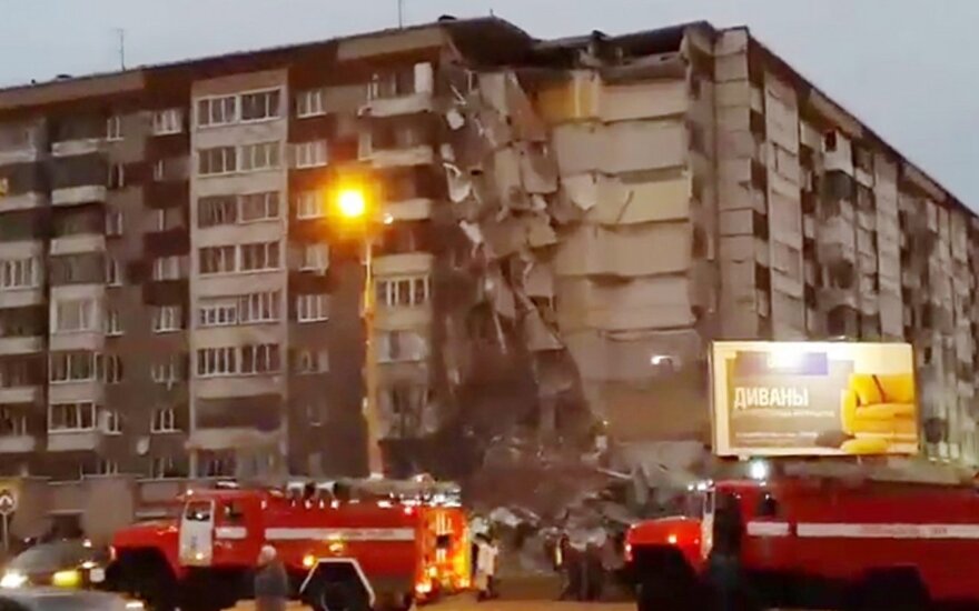 В Ижевске из-за взрыва газа частично обрушился девятиэтажный жилой дом