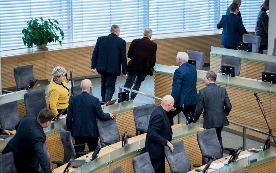 Сейм Литвы решит вопрос сокращения числа депутатов в порядке особой срочности