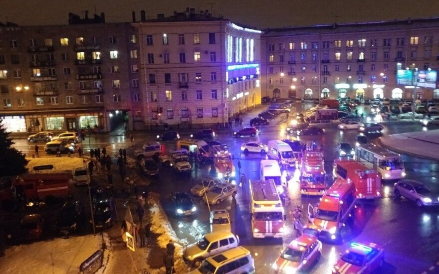 Взрыв в Петербурге: пострадало 13 человек