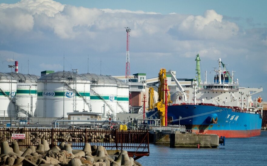 Беларусь просит Литву переваливать предназначенную для нее нефть