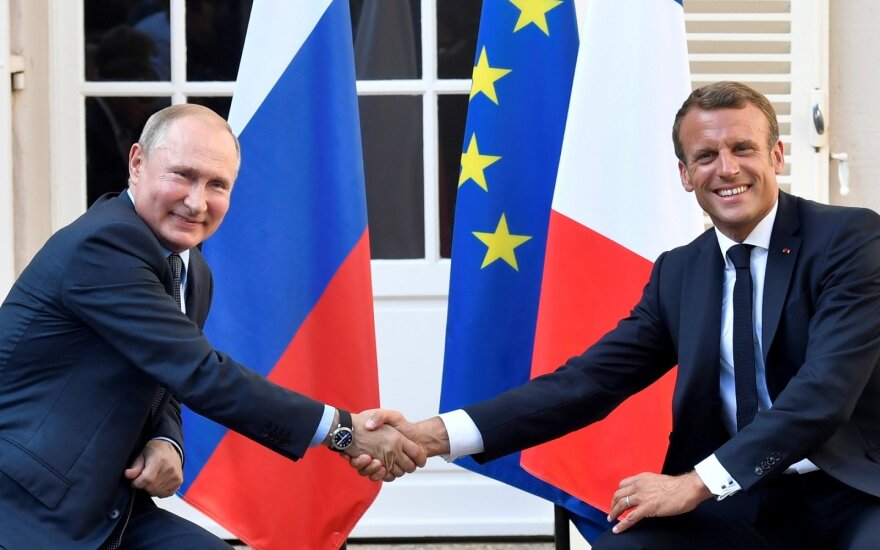 Emmanuelis Macronas, Vladimiras Putinas