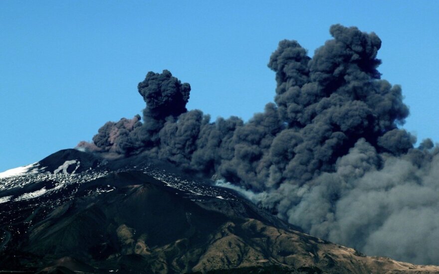 Išsiveržė Etnos ugnikalnis