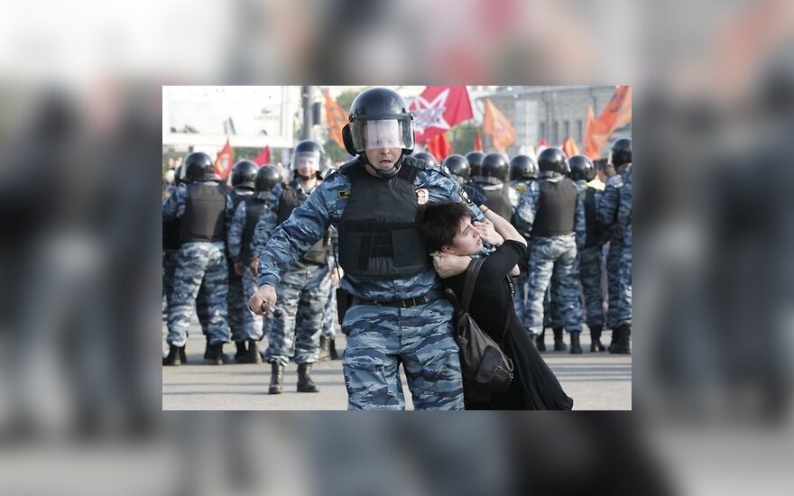 Участнице беспорядков в Москве — полгода домашнего ареста