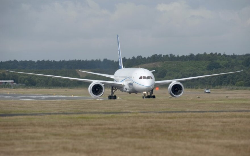 В Софии из-за угрозы пожара аварийно сел Boeing-747